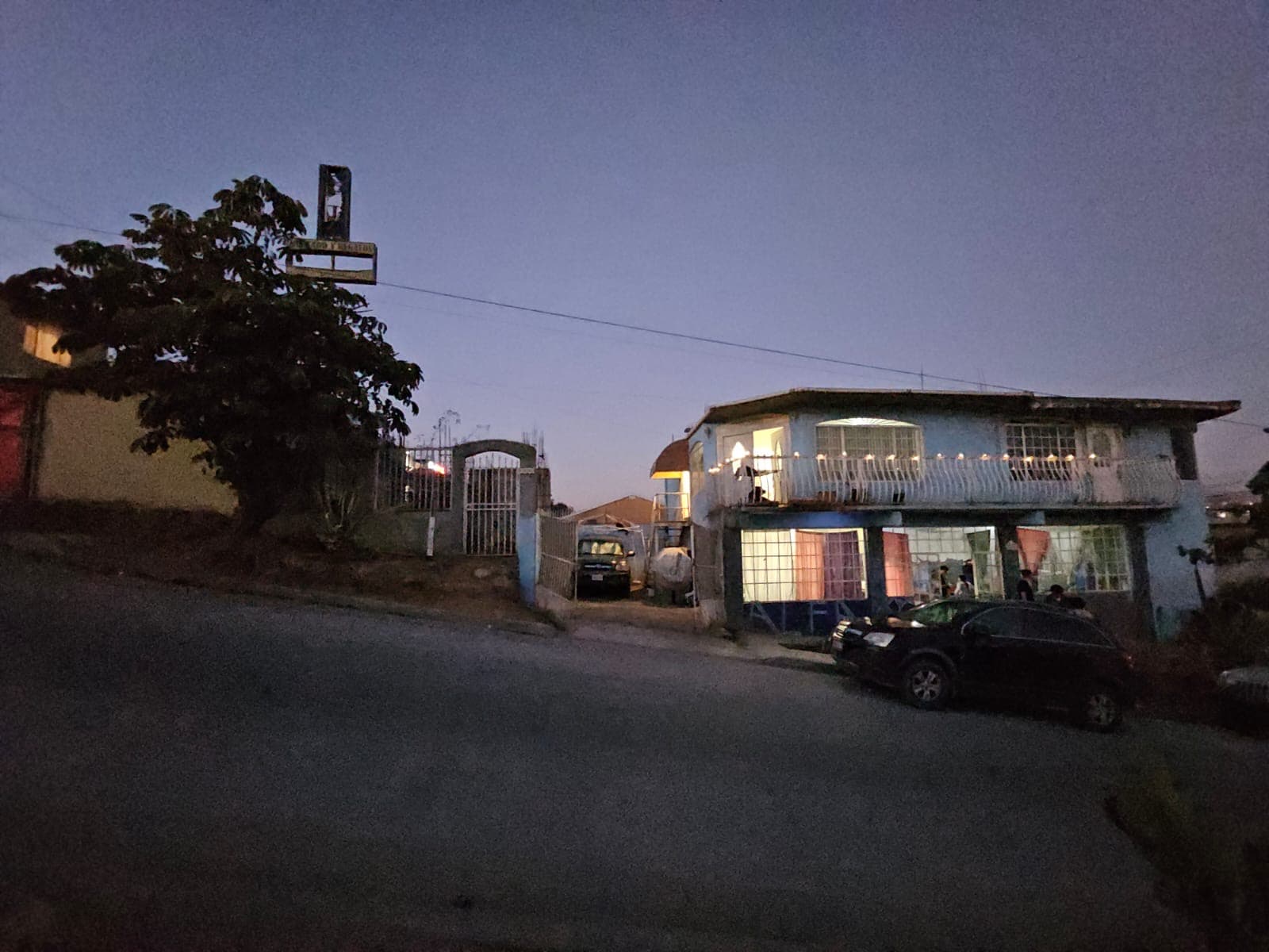 3-Bedroom House with Commercial Space — Indeco Lomitas, Ensenada photo